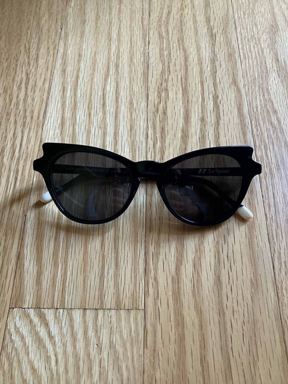 Brand new Le Specs sunglasses